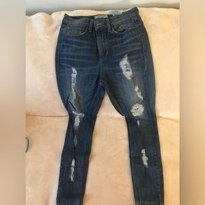 Guess 1981 Skinny Jeans
